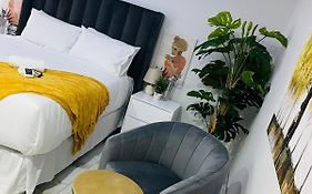 Chimas Guest House